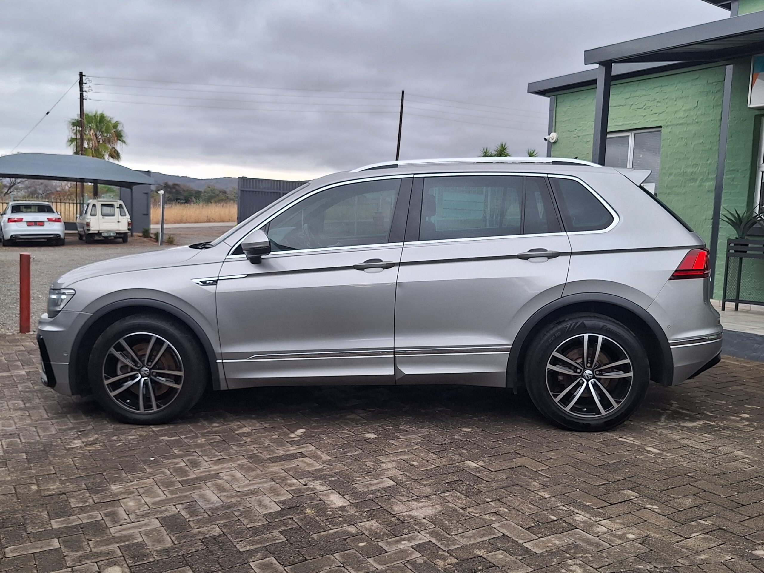 2020 Volkswagen Tiguan 2.0TDi Highline 4Motion R-Line DSG - Image 4