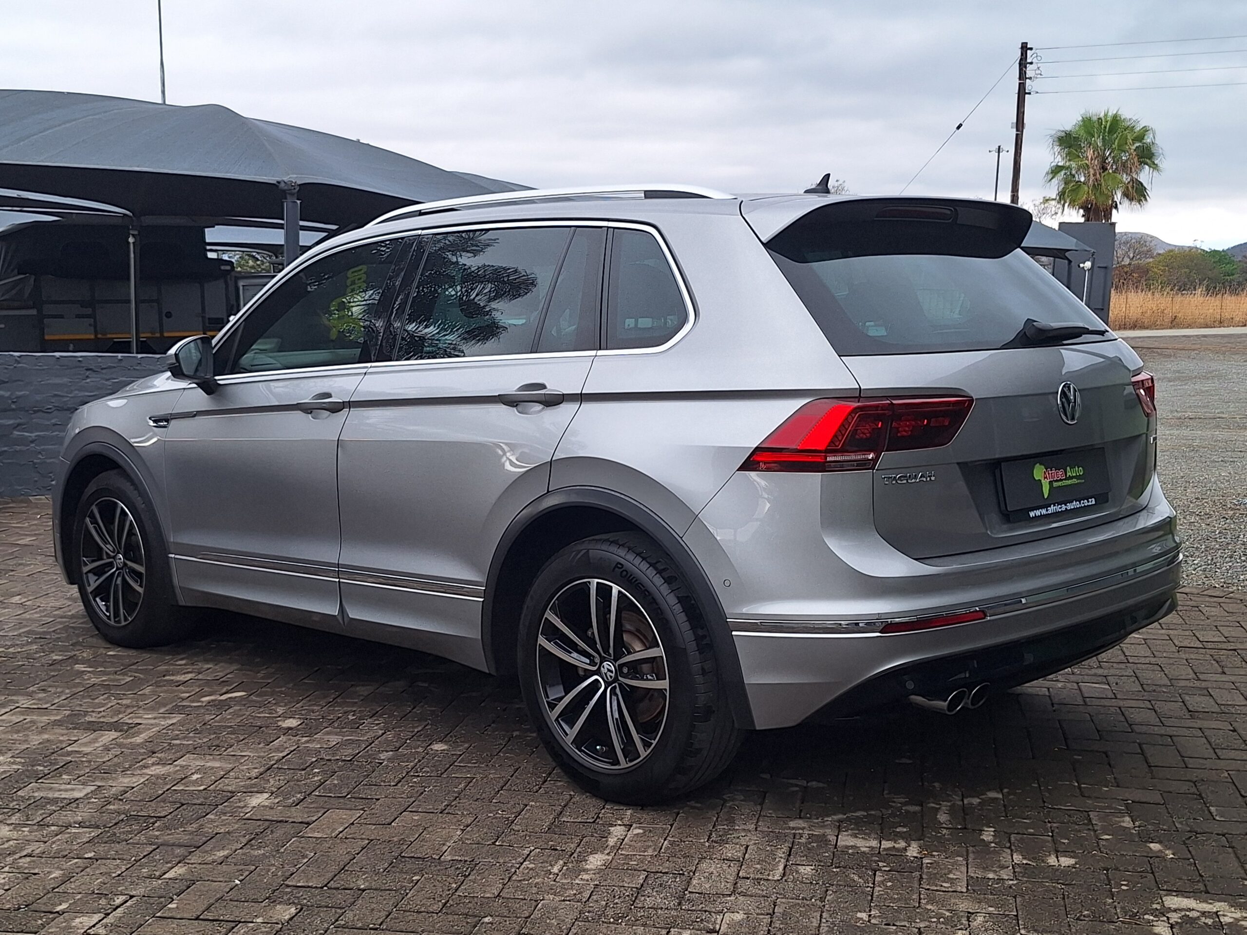 2020 Volkswagen Tiguan 2.0TDi Highline 4Motion R-Line DSG - Image 8