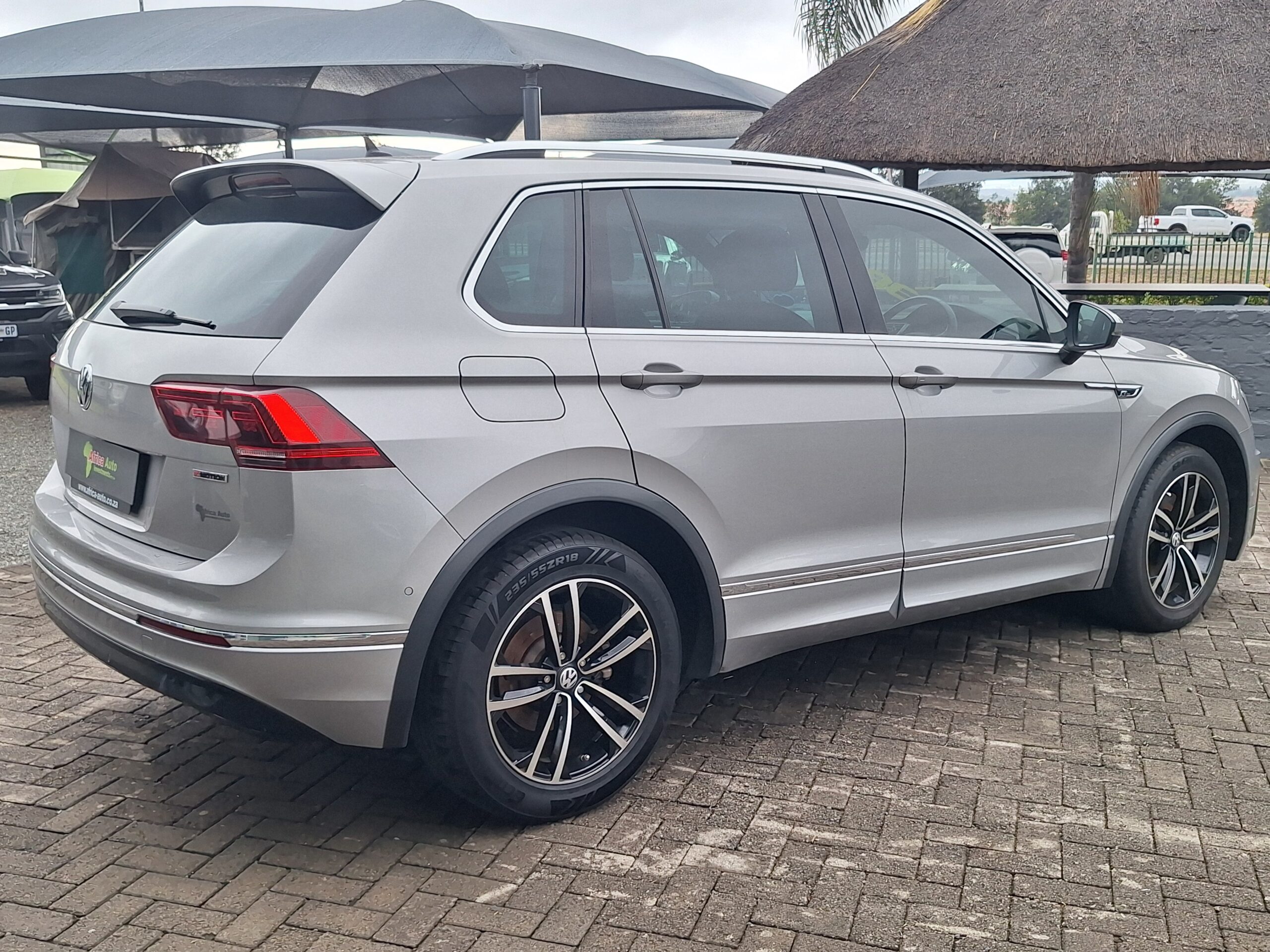 2020 Volkswagen Tiguan 2.0TDi Highline 4Motion R-Line DSG - Image 6