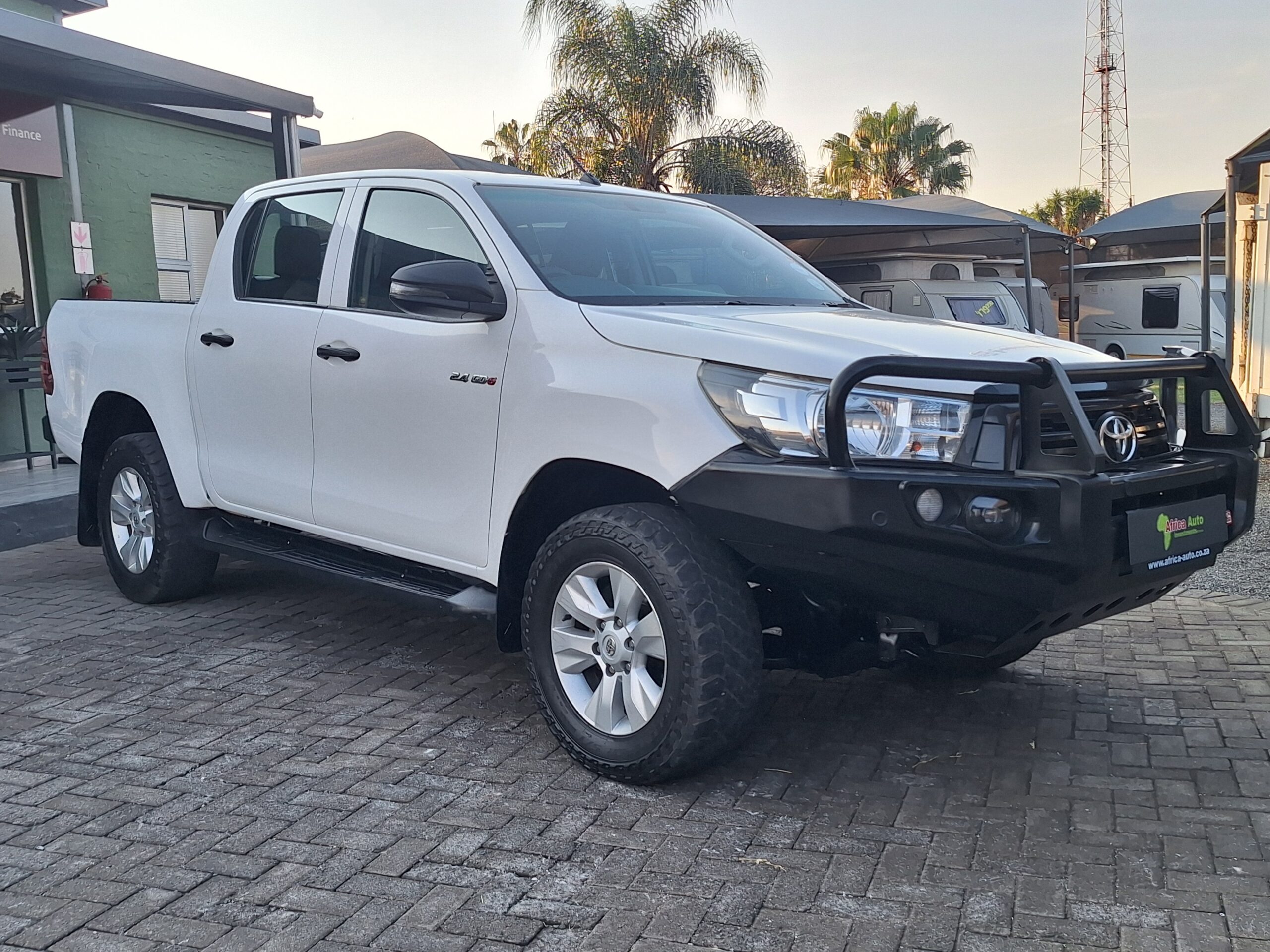 2019 Toyota Hilux 2.4 GD-6 SRX 4x4 Double-Cab M/T