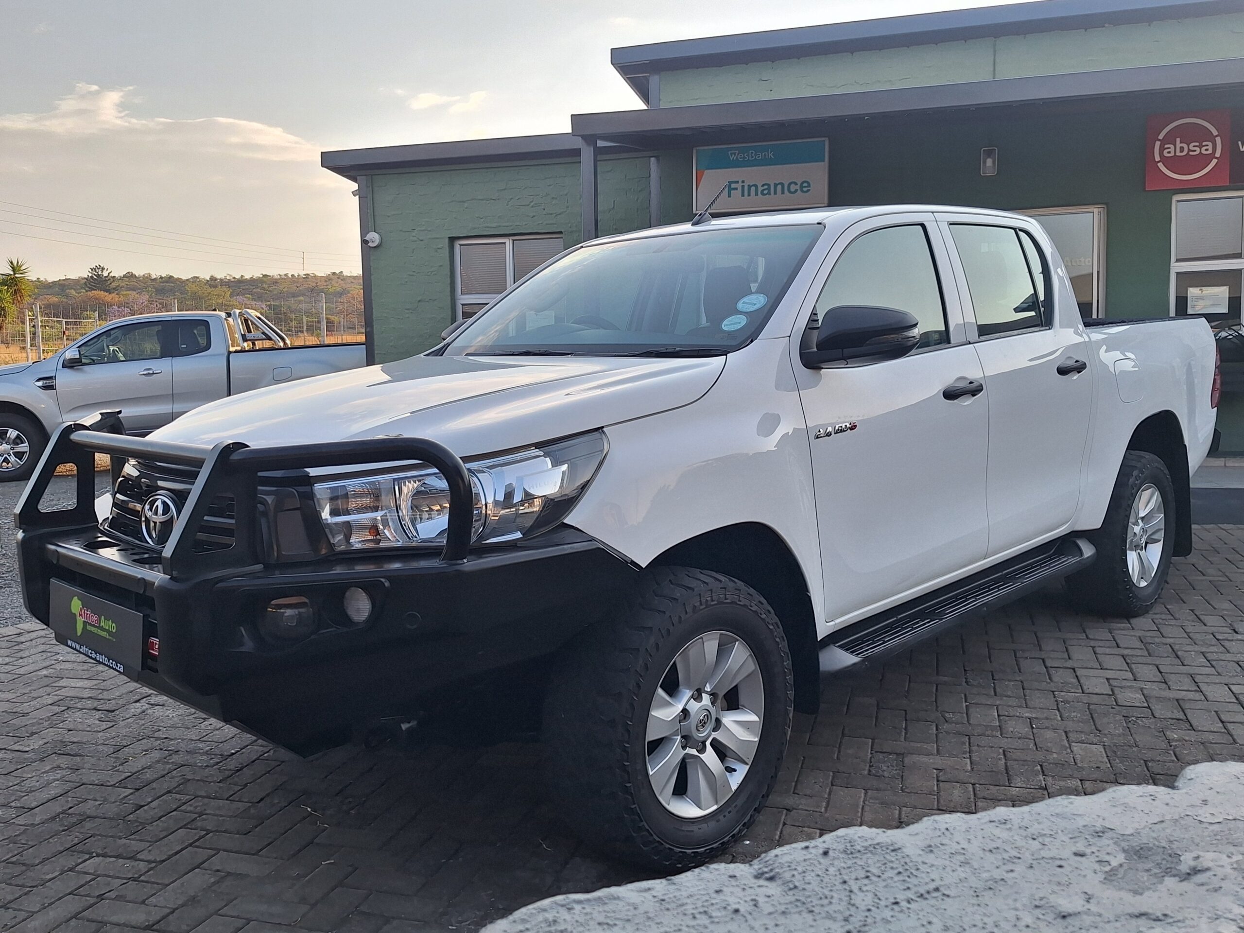 2019 Toyota Hilux 2.4 GD-6 SRX 4x4 Double-Cab M/T - Image 3