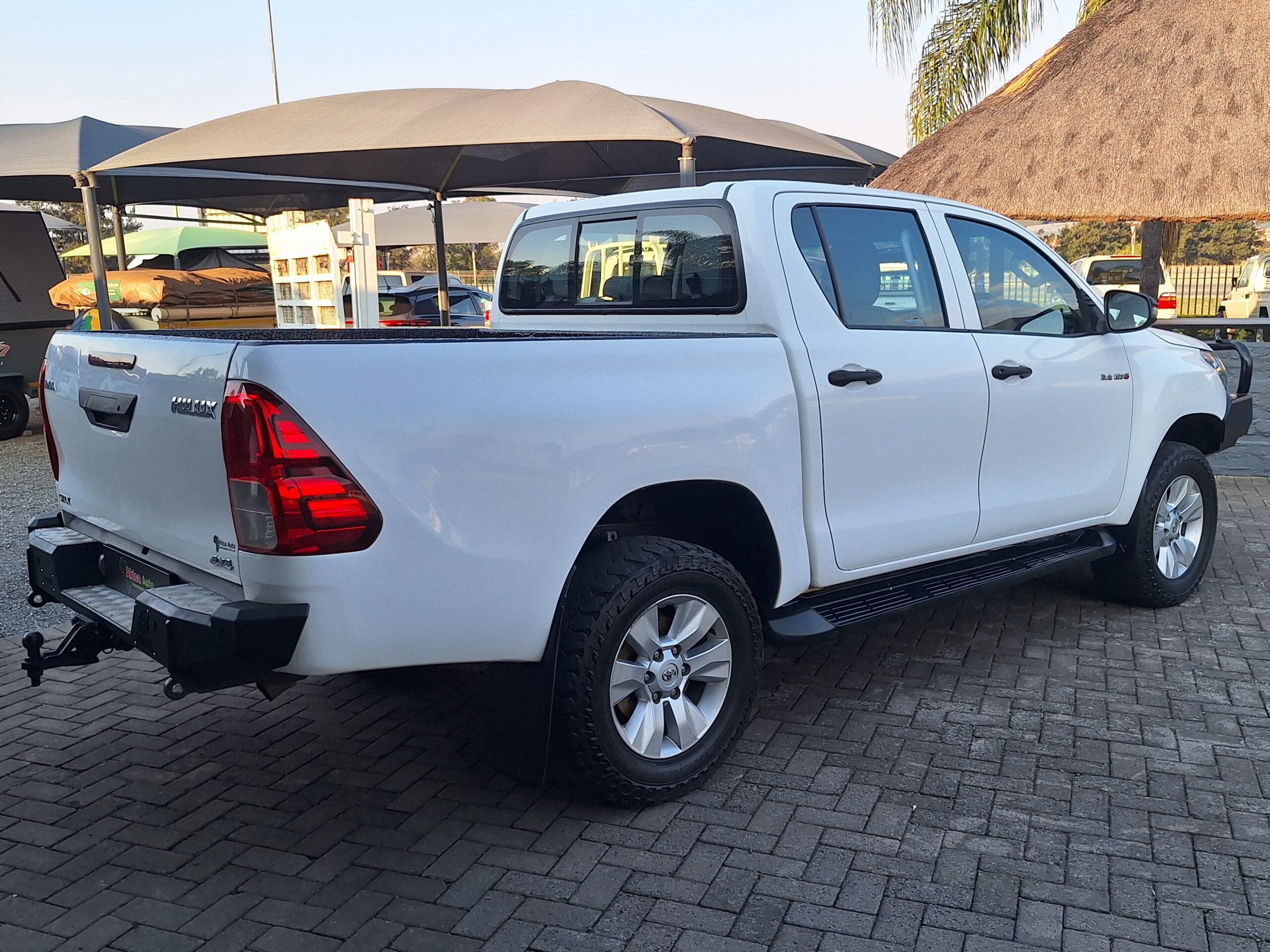 2019 Toyota Hilux 2.4 GD-6 SRX 4x4 Double-Cab M/T - Image 6