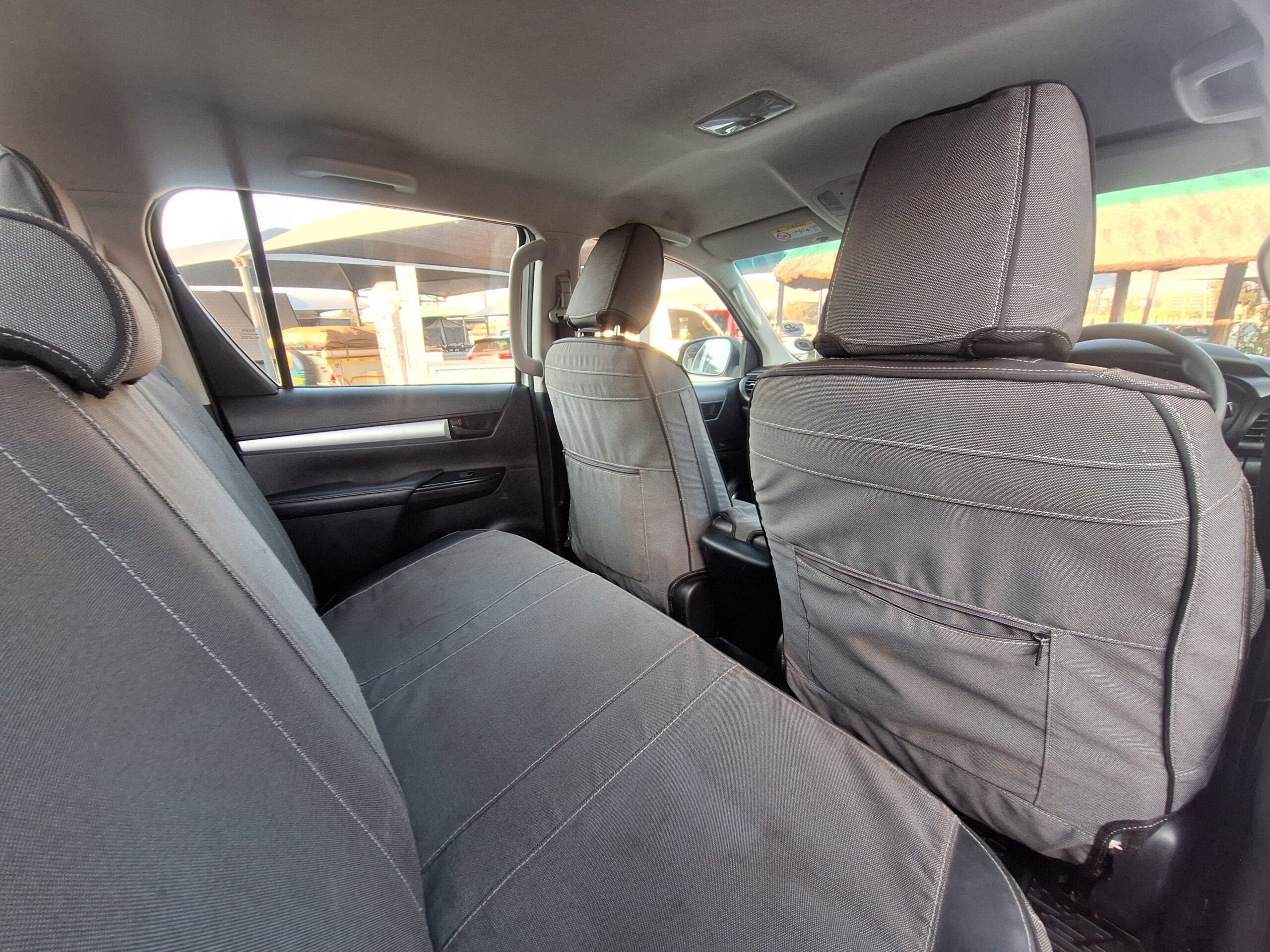 2019 Toyota Hilux 2.4 GD-6 SRX 4x4 Double-Cab M/T - Image 14